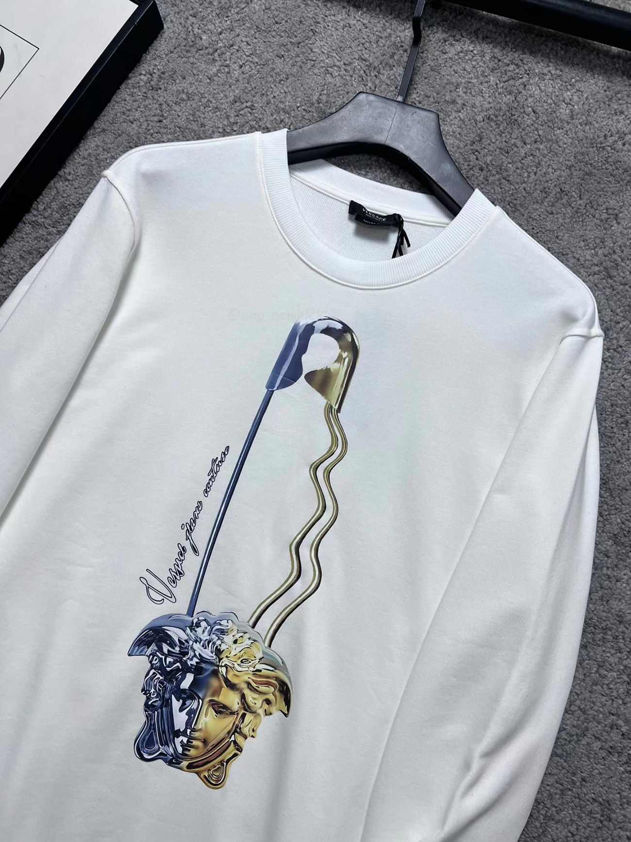 Versace Pattern Medusa Logo Printed Cotton T Shirt (14) - newkick.cc